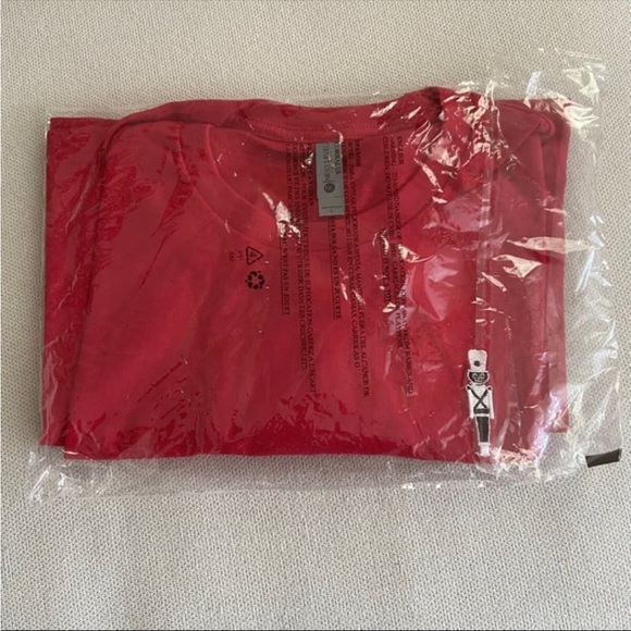 Danny Gonzalez Youtuber Nutcracker Embroidered Red Tee Size Large New - Picture 2 of 3